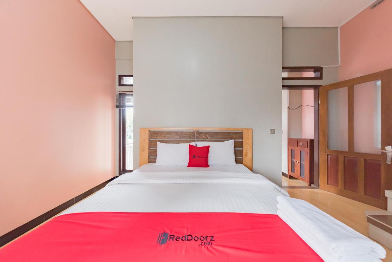 OYO 90026 Guest House Teras Waruga Syariah Cimahi Bagian luar foto