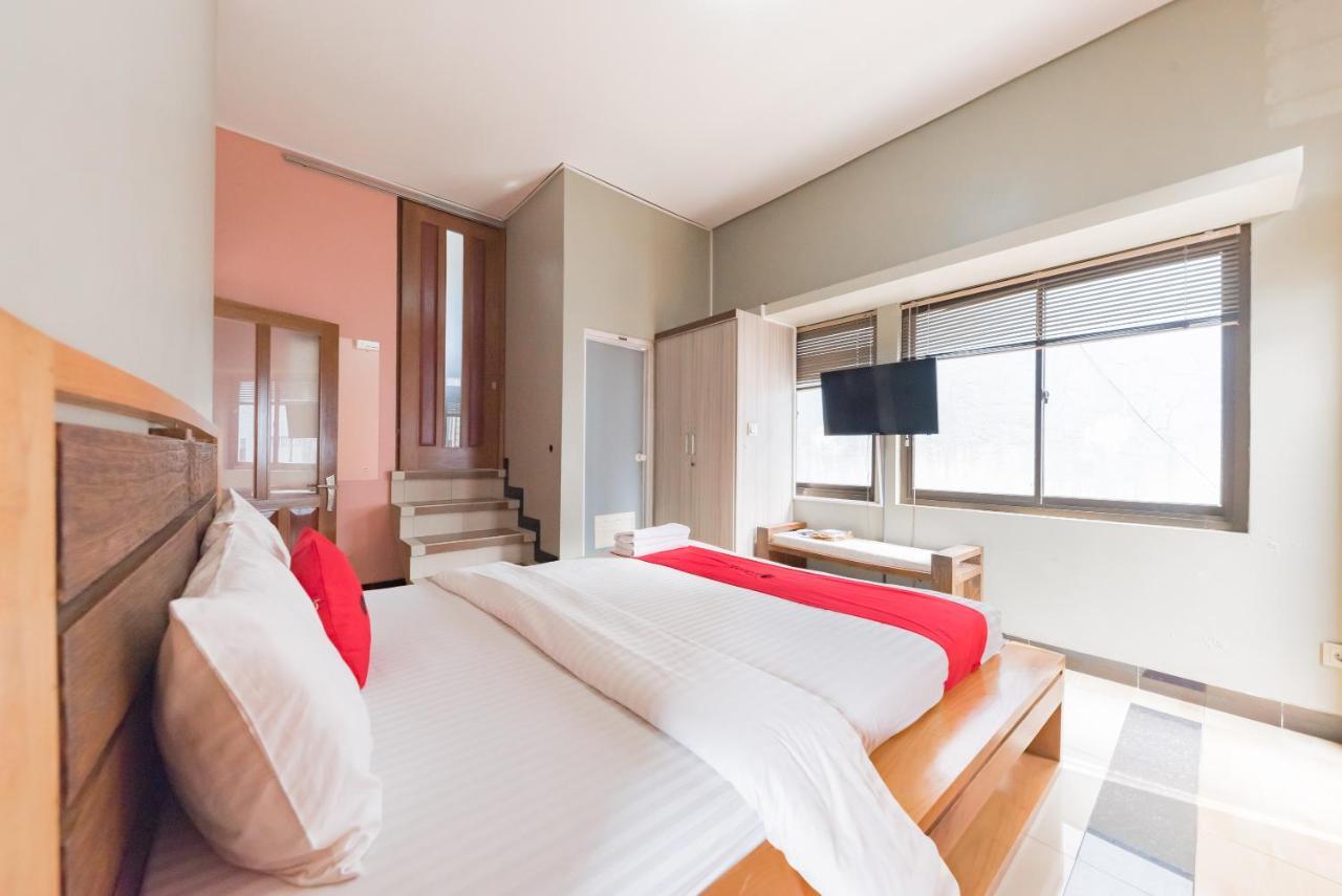 OYO 90026 Guest House Teras Waruga Syariah Cimahi Bagian luar foto