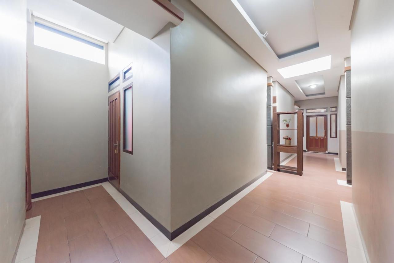 OYO 90026 Guest House Teras Waruga Syariah Cimahi Bagian luar foto